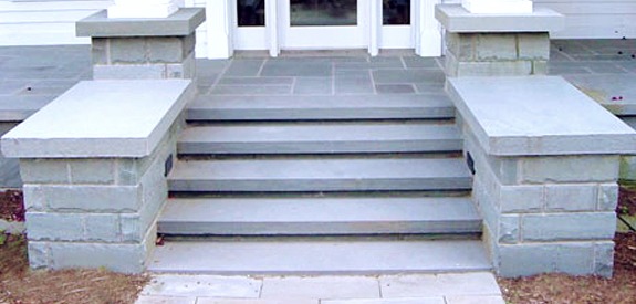 Smooth Bluestone Entryway Steps
