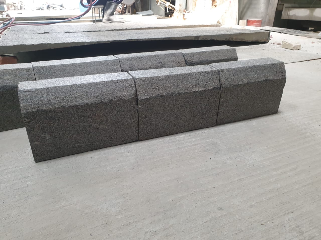 Smooth Bluestone Entryway Steps